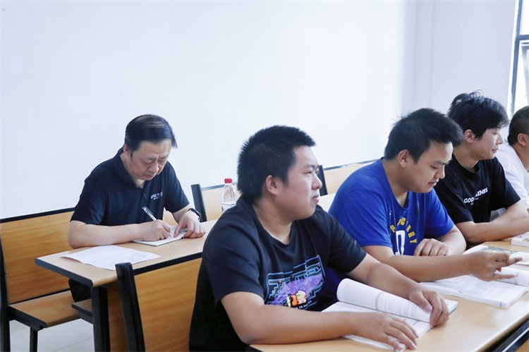 HlZP_1727247014363002621.jpg