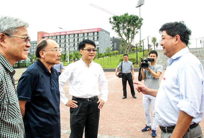 5.重庆市委原副书记、重庆市政府原副市长甘宇平等市级老领导视察BEAT365官网.jpg
